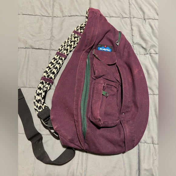 KAVU Maroon Rope Sling Bag with Patterned Strap - Picture 1 of 7